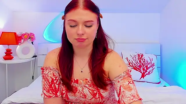 LizyBex online show from April 14, 12:21 pm