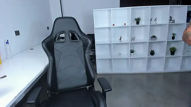 megan bigboobs  online show from November 16, 11:15 am