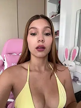 Nikii   online show from April 20, 3:24 pm
