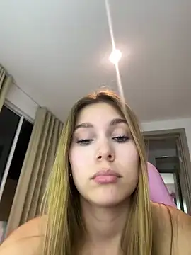 Nikii   online show from August 9, 3:23 am