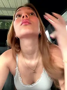 Nikii   online show from January 8, 3:40 pm