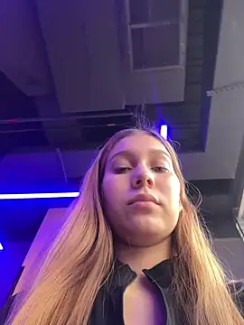 Nikii   online show from February 20, 4:53 pm