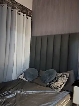 EmeraldGreyson online show from March 12, 9:24 am