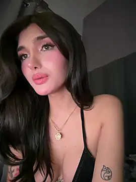 EmeraldGreyson online show from March 20, 8:15 am