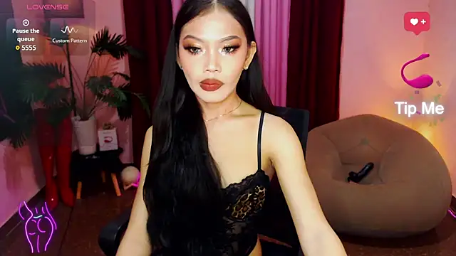 Snapshot of Asianprincess69 chatting on October 15, 11:57 pm Asianprincess69 online show from October 15, 11:57 pm