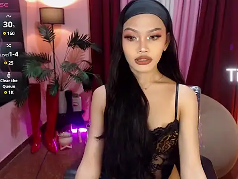 Snapshot of Asianprincess69 chatting on October 6, 8:04 am Asianprincess69 online show from October 6, 8:04 am