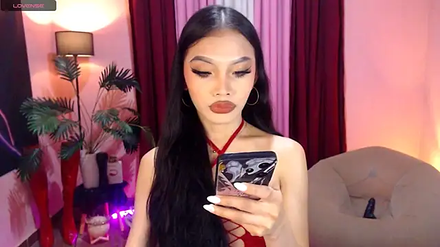 Snapshot of Asianprincess69 chatting on October 3, 8:05 am Asianprincess69 online show from October 3, 8:05 am