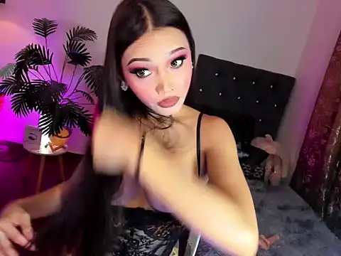 Snapshot of Asianprincess69 chatting on June 21, 4:07 am Asianprincess69 online show from June 21, 4:07 am