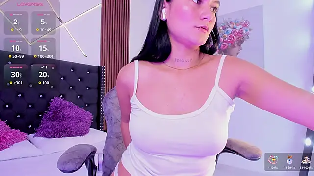 Snapshot of Miiaa_jones chatting on September 23, 1:07 pm Miiaa jones online show from September 23, 1:07 pm