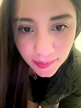 Isabella21  online show from December 3, 9:47 pm