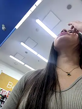 Isabella21  online show from October 26, 11:38 pm