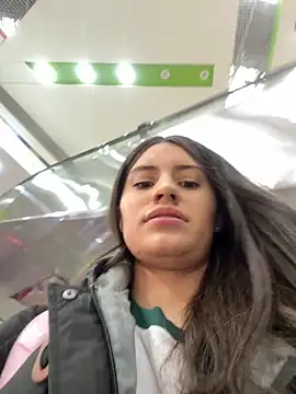 Isabella21  online show from February 12, 10:09 pm