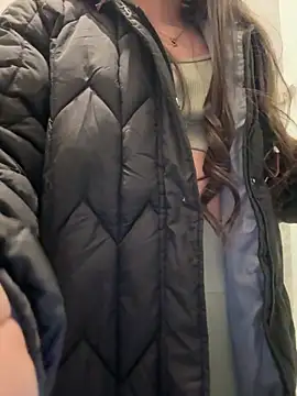 Isabella21  online show from March 11, 1:21 am