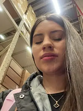 Isabella21  online show from February 7, 11:46 pm