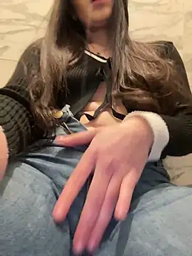 Isabella21  online show from March 15, 2:51 am