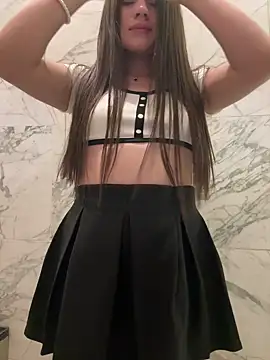 Isabella21  online show from October 8, 9:15 pm