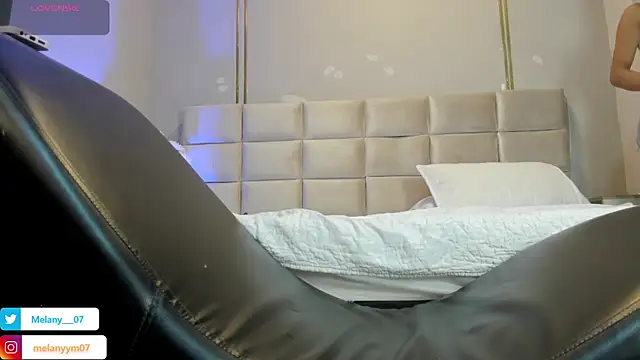 Snapshot of Melany__08 chatting on May 7, 12:52 pm Melany 08 online show from May 7, 12:52 pm