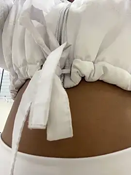 LorenBeiker- online show from February 12, 1:00 pm