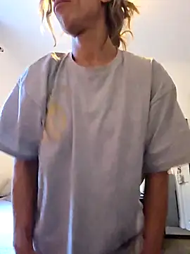 Snapshot of Miss_J888 chatting on October 26, 3:45 pm Miss J888 online show from October 26, 3:45 pm