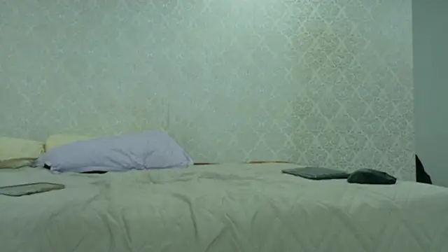 BeccaReedd online show from November 20, 11:22 am