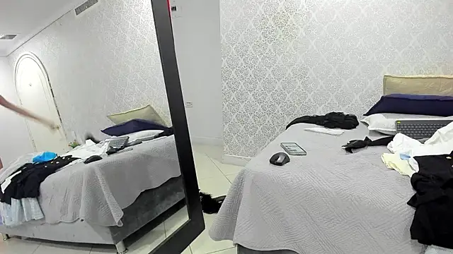 BeccaReedd online show from November 8, 11:03 am