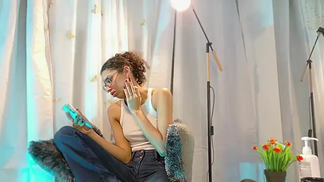 BeccaReedd online show from December 3, 2:34 am