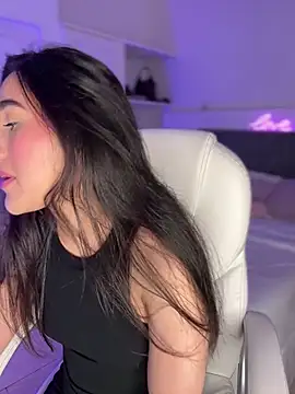 julieta jhonss online show from March 2, 3:29 am