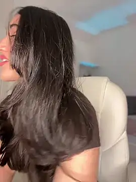 julieta jhonss online show from March 5, 1:57 am