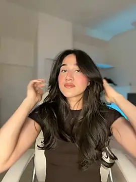 Snapshot of julieta_jhonss chatting on May 8, 2:48 am julieta jhonss online show from May 8, 2:48 am