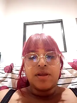 katia durand online show from April 10, 10:50 pm