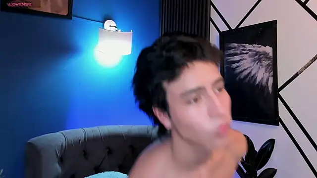 Snapshot of Christopher_77 chatting on November 10, 7:08 pm Christopher 77 online show from November 10, 7:08 pm