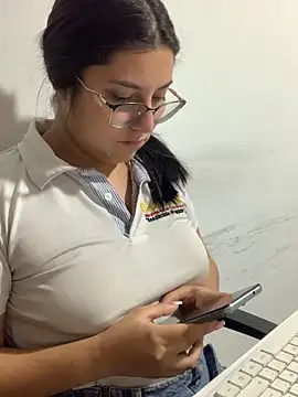 Snapshot of Velma_star chatting on September 12, 10:59 am Velma star online show from September 12, 10:59 am
