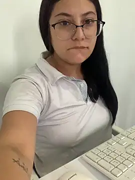 Snapshot of Velma_star chatting on October 1, 11:36 am Velma star online show from October 1, 11:36 am