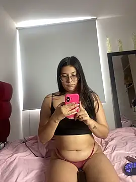Snapshot of Velma_star chatting on June 7, 1:38 pm Velma star online show from June 7, 1:38 pm