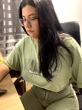 Snapshot of Velma_star chatting on September 27, 11:38 am Velma star online show from September 27, 11:38 am