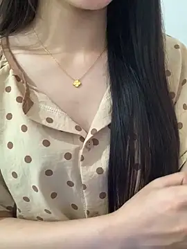 JennyQueen18 online show from April 13, 7:01 am