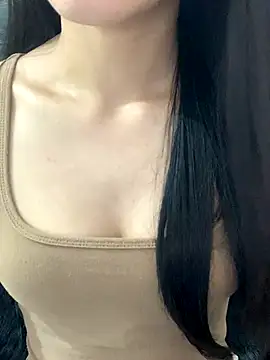 Snapshot of JennyQueen18 chatting on September 9, 6:45 am JennyQueen18 online show from September 9, 6:45 am