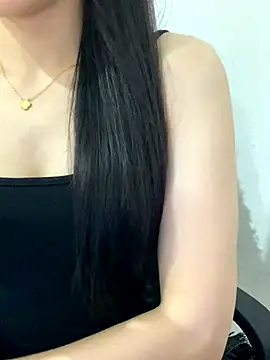 Snapshot of JennyQueen18 chatting on November 13, 4:38 am JennyQueen18 online show from November 13, 4:38 am