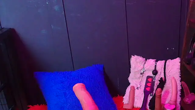 Snapshot of Meghan_storm chatting on November 22, 2:27 pm Meghan storm online show from November 22, 2:27 pm