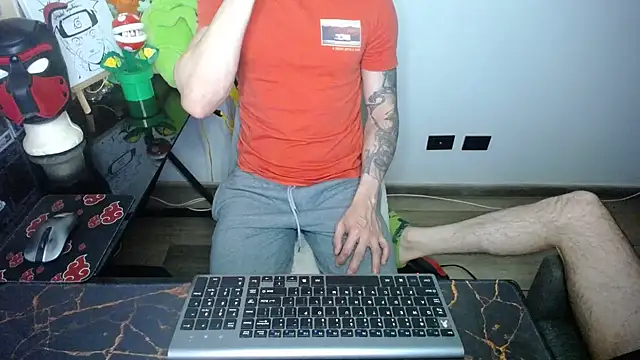 Snapshot of bossking017 chatting on September 22, 6:41 am bossking017 online show from September 22, 6:41 am