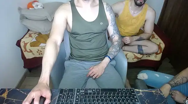 Snapshot of bossking017 chatting on March 21, 5:02 pm bossking017 online show from March 21, 5:02 pm