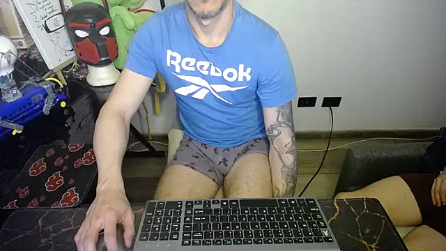 Snapshot of bossking017 chatting on September 29, 3:24 am bossking017 online show from September 29, 3:24 am