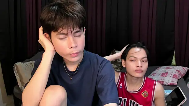 hotfreshdior online show from April 9, 4:46 pm