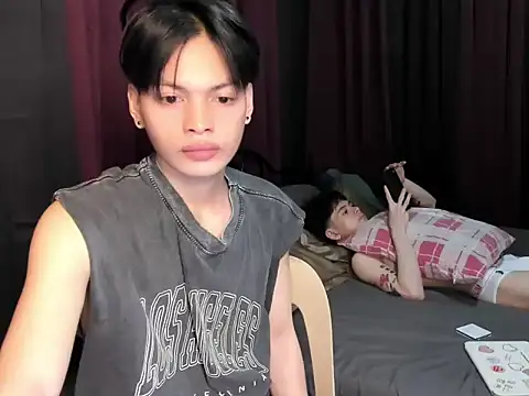 hotfreshdior online show from April 15, 6:23 pm