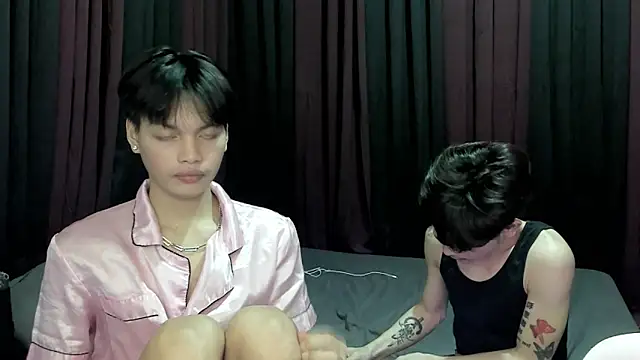 hotfreshdior online show from December 1, 4:30 pm