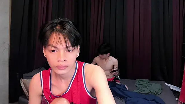 hotfreshdior online show from March 23, 5:13 pm