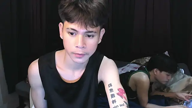 hotfreshdior online show from February 26, 4:07 pm