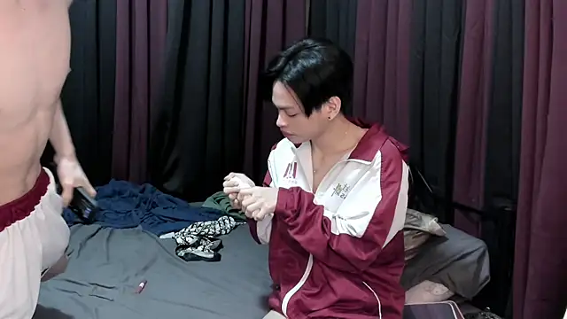 Snapshot of hotfreshdior chatting on July 1, 6:03 am hotfreshdior online show from July 1, 6:03 am