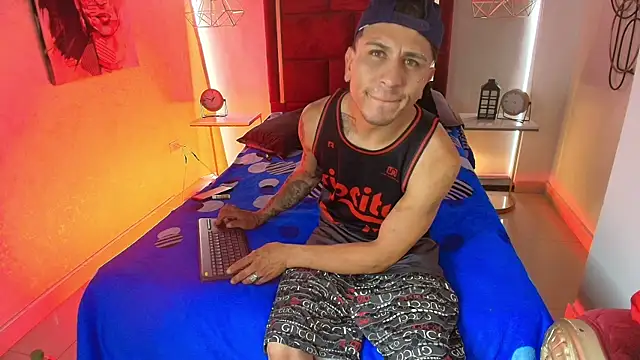 Thonixxx mr online show from April 9, 2:56 pm