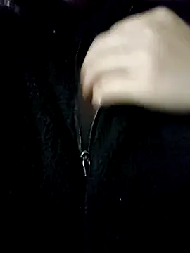 daisylouis online show from March 5, 11:29 am